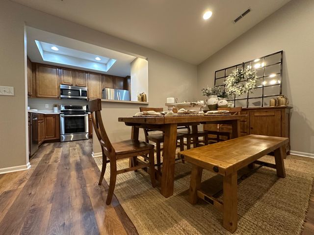 69 Greenhedge Circle, Delaware, OH 43015