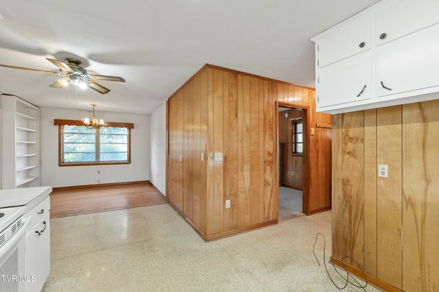 180 Doughtys Chapel Road, Greeneville, TN 37745