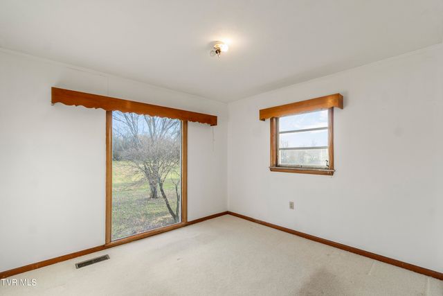 180 Doughtys Chapel Road, Greeneville, TN 37745