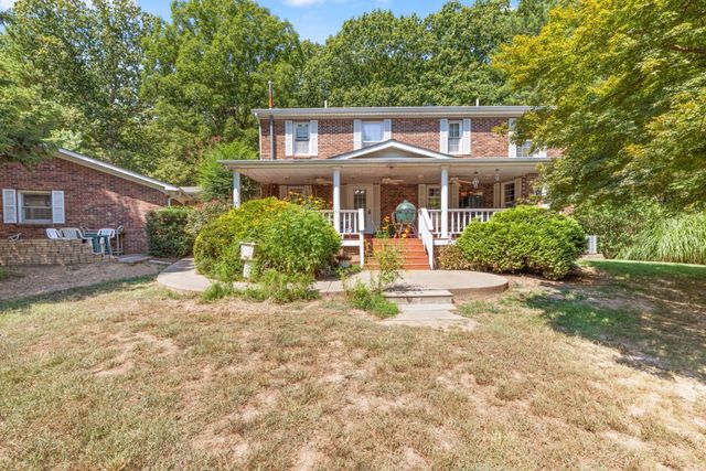7422 Indian Creek Rd, Mc Ewen, TN 37101