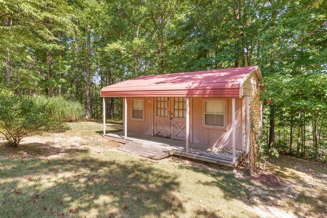 7422 Indian Creek Rd, Mc Ewen, TN 37101
