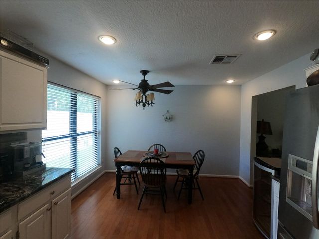 3543 Pickwick Park Drive, Kingwood, TX 77339