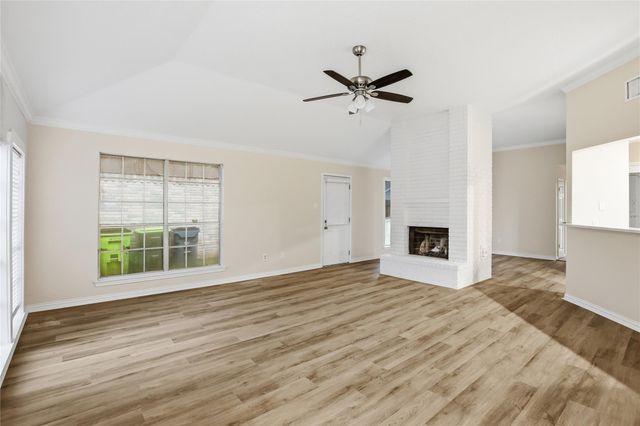 2028 Sandy Knoll Drive, Missouri City, TX 77489