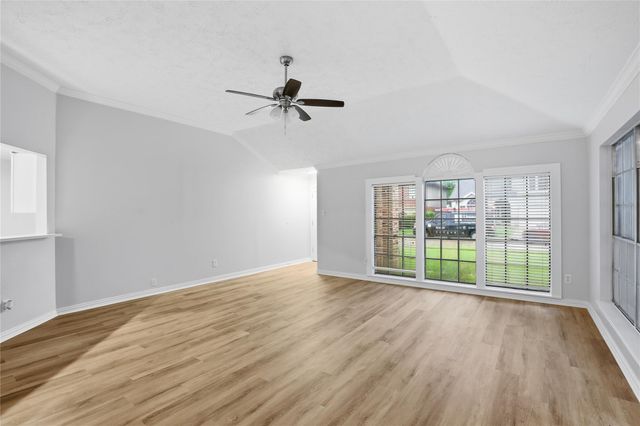 2028 Sandy Knoll Drive, Missouri City, TX 77489