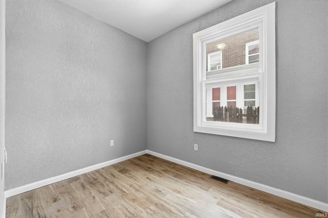 204 E Suttenfield Street, Fort Wayne, IN 46803