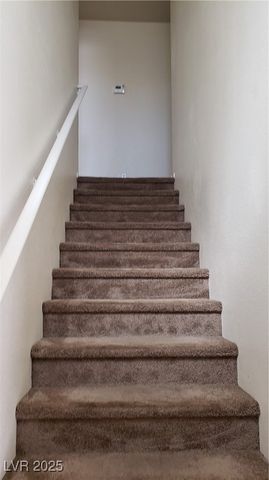 10384 MIDSEASON MIST Street ., Las Vegas, NV 89183