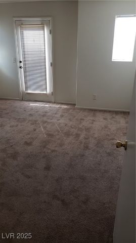 10384 MIDSEASON MIST Street ., Las Vegas, NV 89183