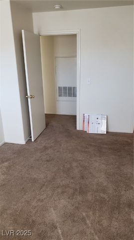 10384 MIDSEASON MIST Street ., Las Vegas, NV 89183