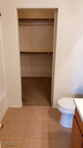 10384 MIDSEASON MIST Street ., Las Vegas, NV 89183