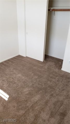 10384 MIDSEASON MIST Street ., Las Vegas, NV 89183