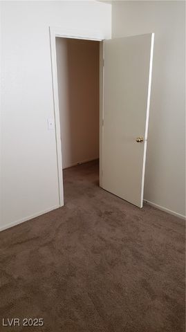 10384 MIDSEASON MIST Street ., Las Vegas, NV 89183