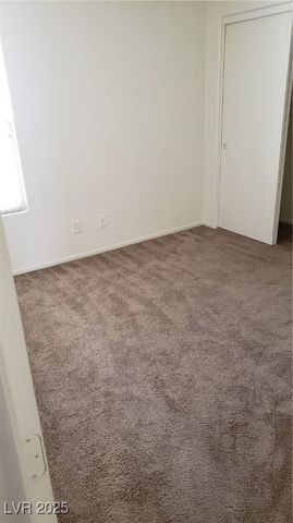 10384 MIDSEASON MIST Street ., Las Vegas, NV 89183