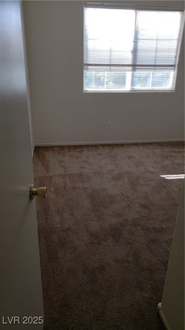 10384 MIDSEASON MIST Street ., Las Vegas, NV 89183