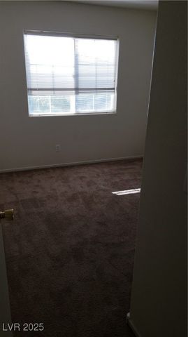 10384 MIDSEASON MIST Street ., Las Vegas, NV 89183