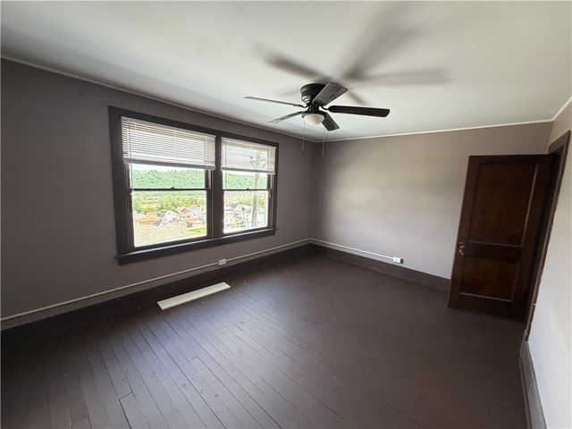 440 Highland, N Charleroi, PA 15022