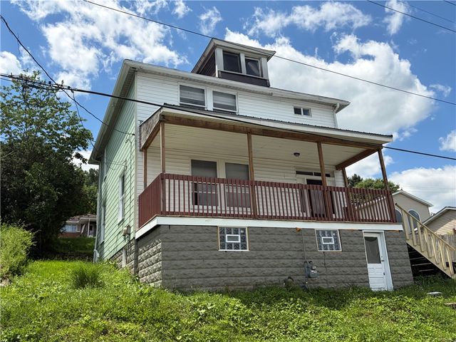 440 Highland, N Charleroi, PA 15022