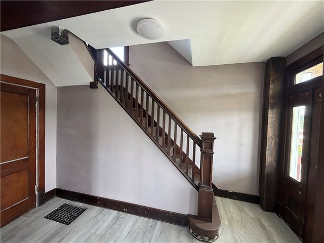440 Highland, N Charleroi, PA 15022