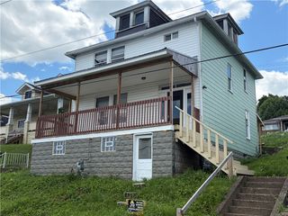 440 Highland, N Charleroi, PA 15022