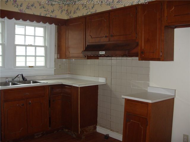 58 Spruce Street, Smithers, WV 25186