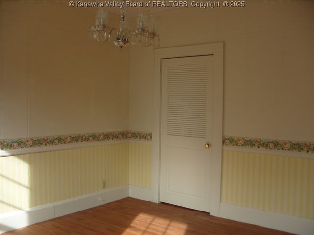 58 Spruce Street, Smithers, WV 25186