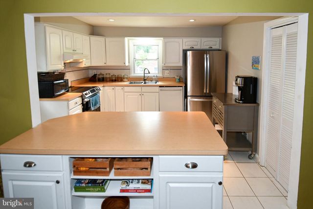 5812 PIEDMONT DR, Alexandria, VA 22310