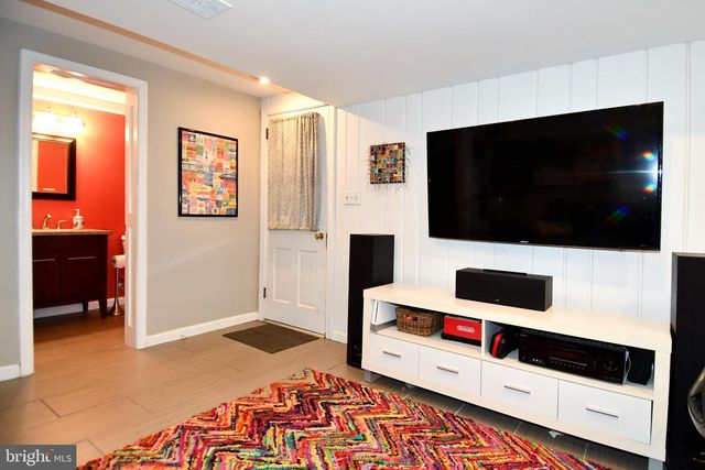 5812 PIEDMONT DR, Alexandria, VA 22310