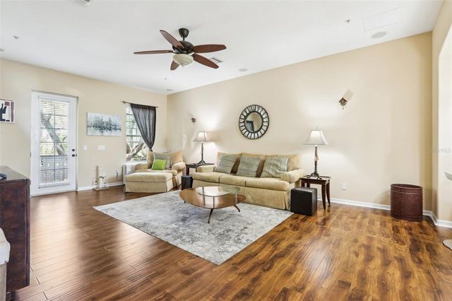 958 SOMBRA STREET, Tampa, FL 33619