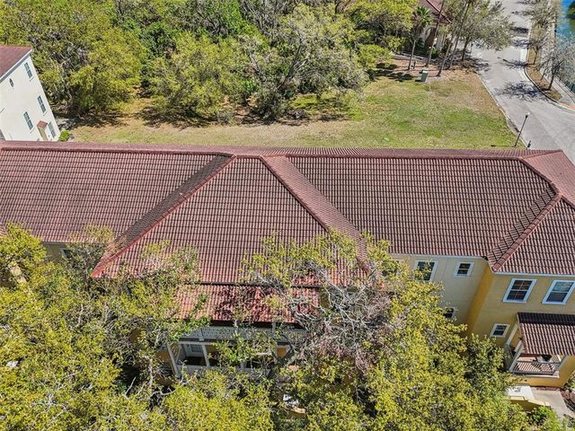 958 SOMBRA STREET, Tampa, FL 33619