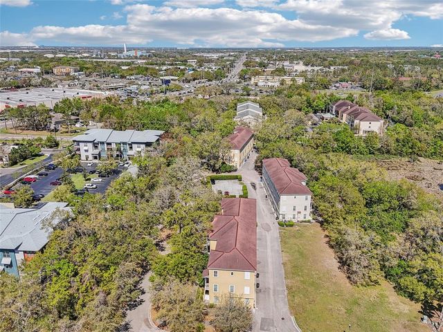958 SOMBRA STREET, Tampa, FL 33619