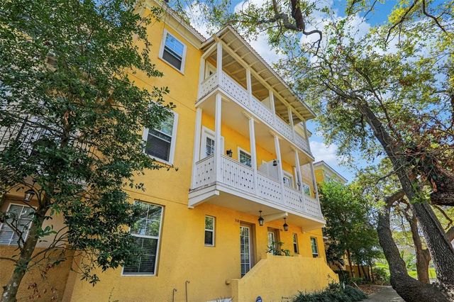 958 SOMBRA STREET, Tampa, FL 33619