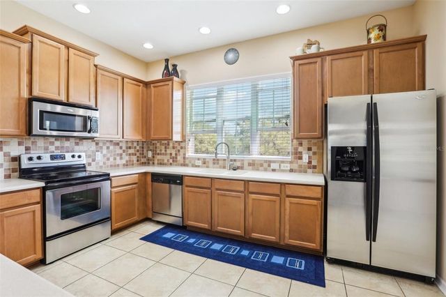 958 SOMBRA STREET, Tampa, FL 33619