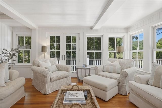 7 Brenton Road, Falmouth, MA 02556