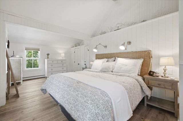 7 Brenton Road, Falmouth, MA 02556