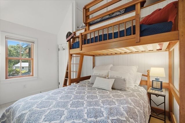 7 Brenton Road, Falmouth, MA 02556