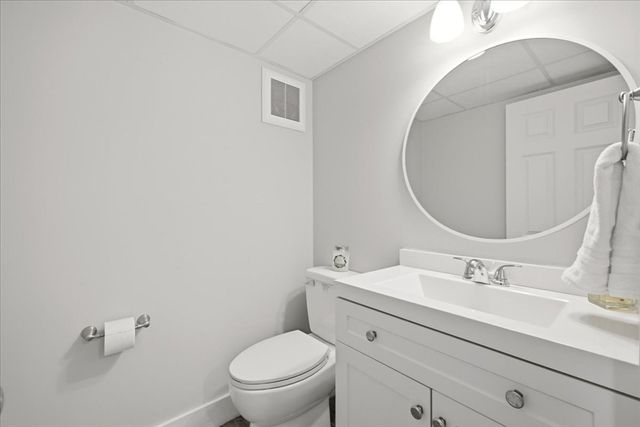 7 Brenton Road, Falmouth, MA 02556