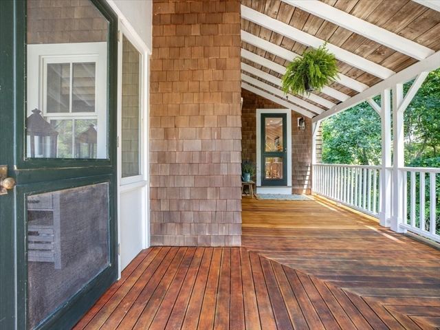 7 Brenton Road, Falmouth, MA 02556