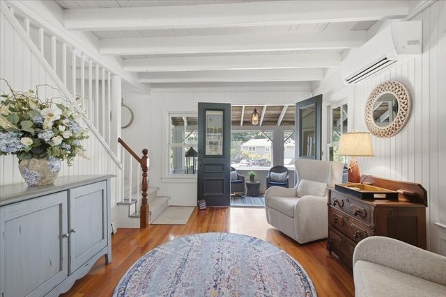 7 Brenton Road, Falmouth, MA 02556