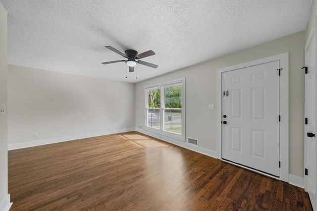 3912 E 47th Terrace, Kansas City, MO 64130