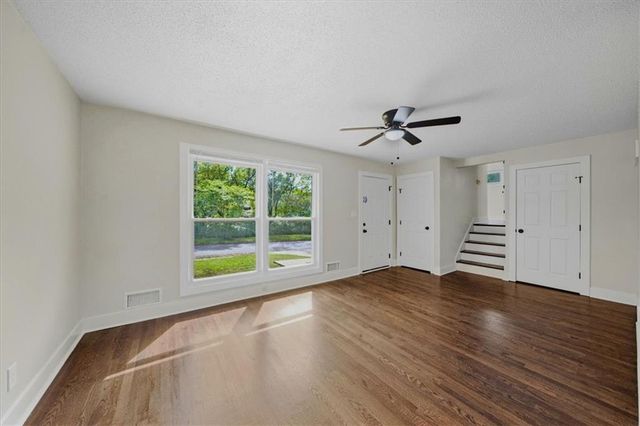 3912 E 47th Terrace, Kansas City, MO 64130