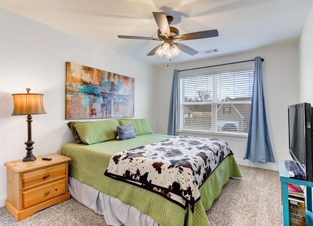 207 N CHINKAPIN DR, Atoka, TN 38004