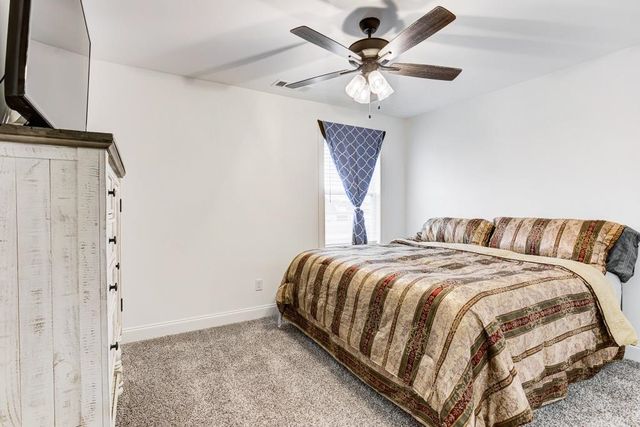 207 N CHINKAPIN DR, Atoka, TN 38004