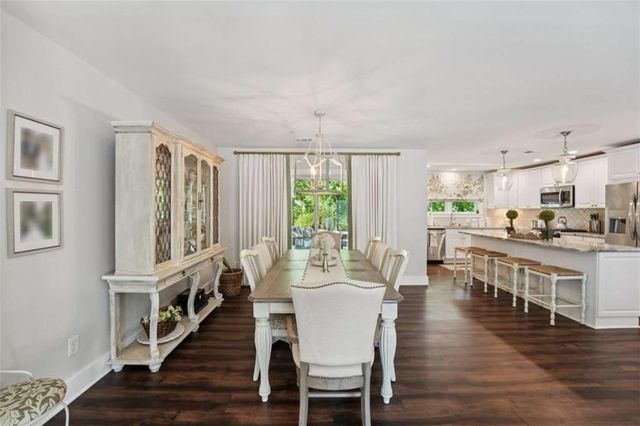 649 Radford Circle, Woodstock, GA 30188