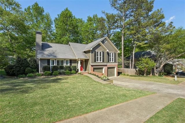 649 Radford Circle, Woodstock, GA 30188