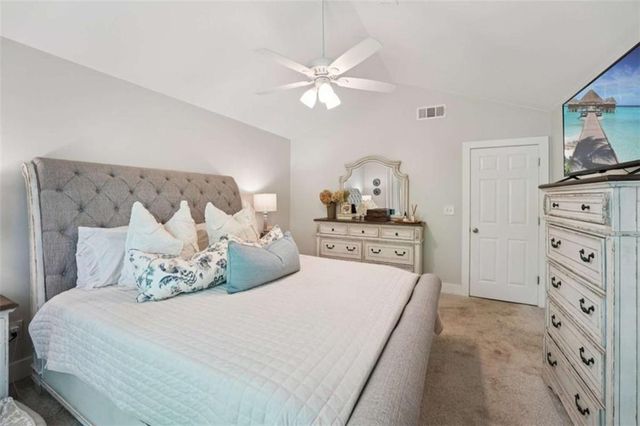 649 Radford Circle, Woodstock, GA 30188