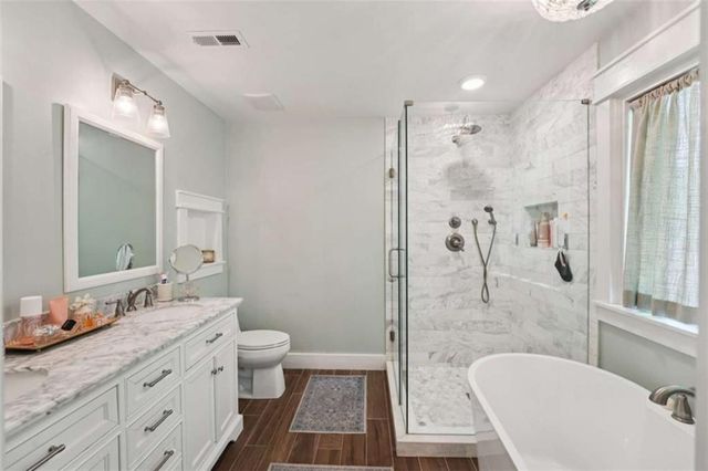 649 Radford Circle, Woodstock, GA 30188