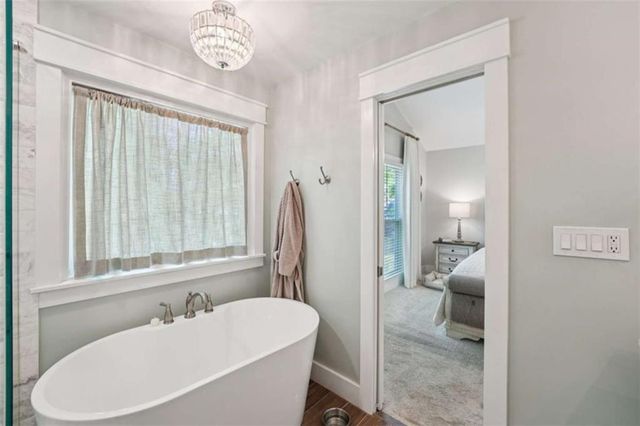 649 Radford Circle, Woodstock, GA 30188