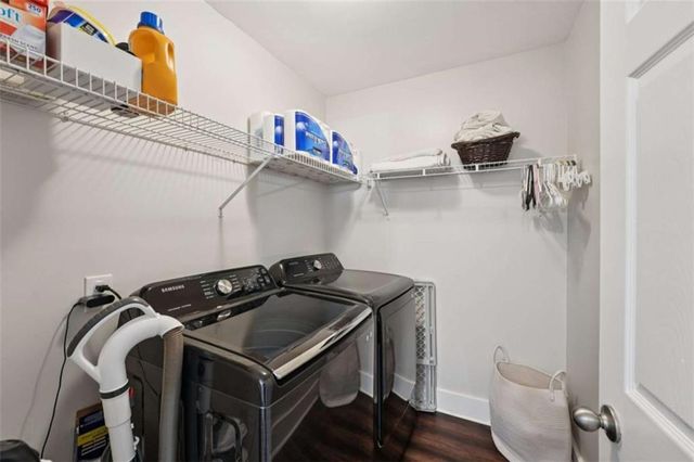 649 Radford Circle, Woodstock, GA 30188