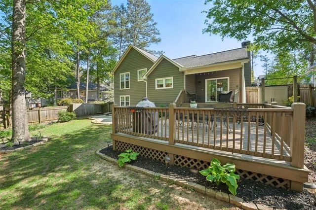 649 Radford Circle, Woodstock, GA 30188