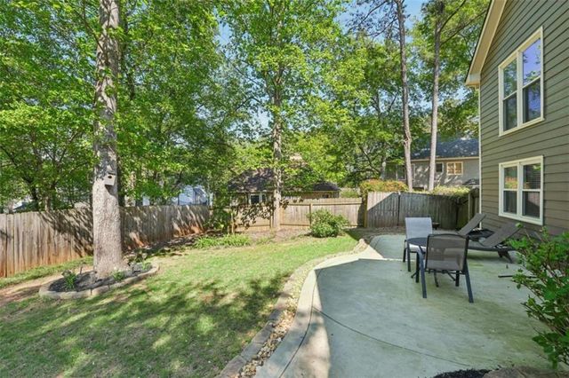 649 Radford Circle, Woodstock, GA 30188