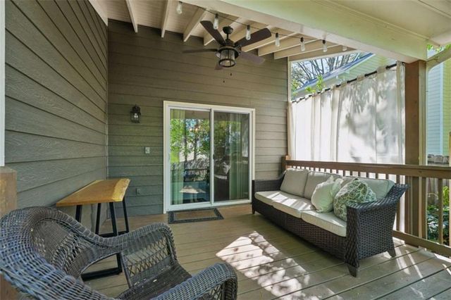 649 Radford Circle, Woodstock, GA 30188